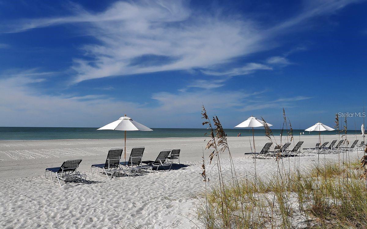 PLAYERS CLUB I - Residential Lease