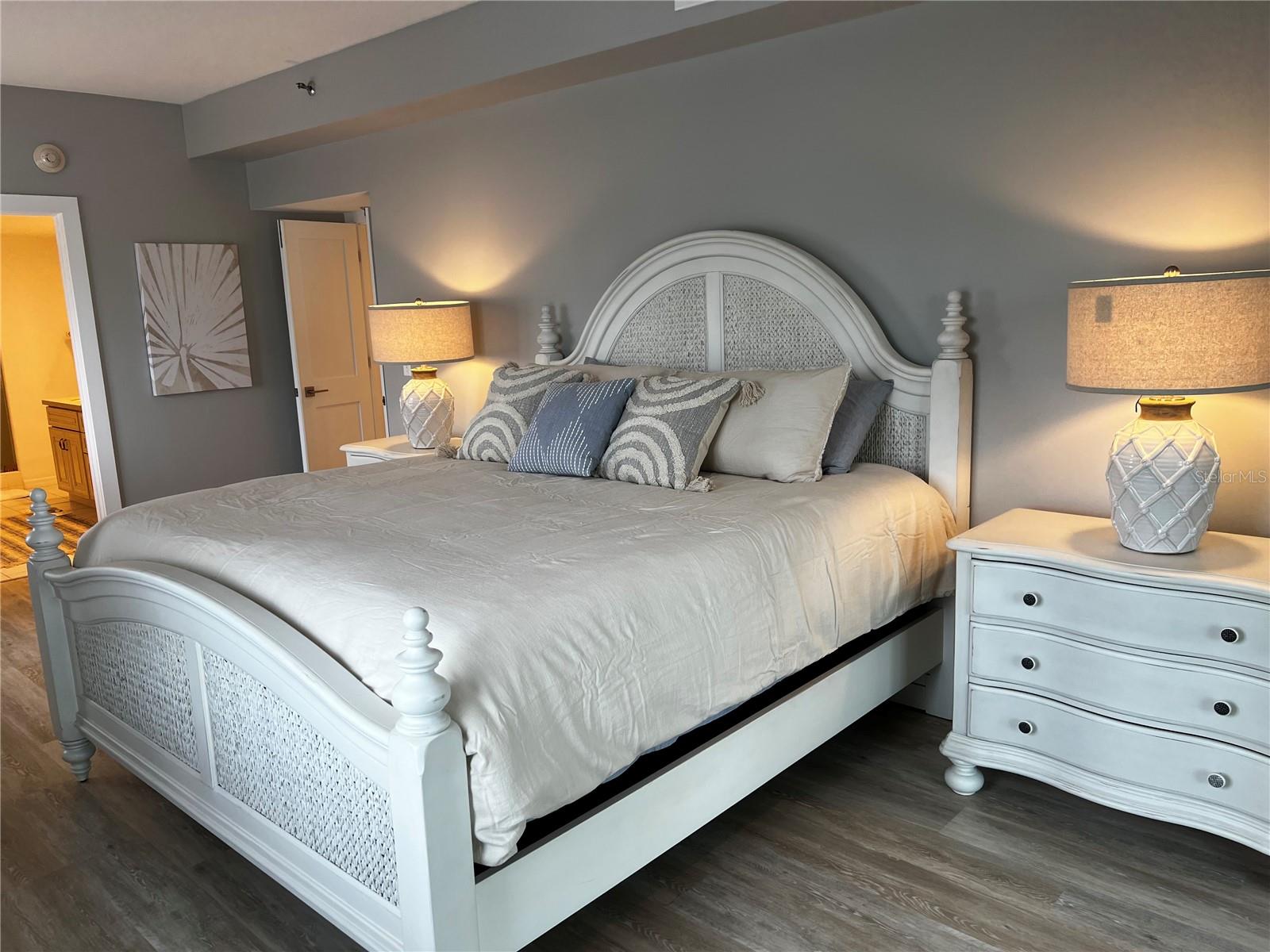 PLAYERS CLUB I - Residential Lease