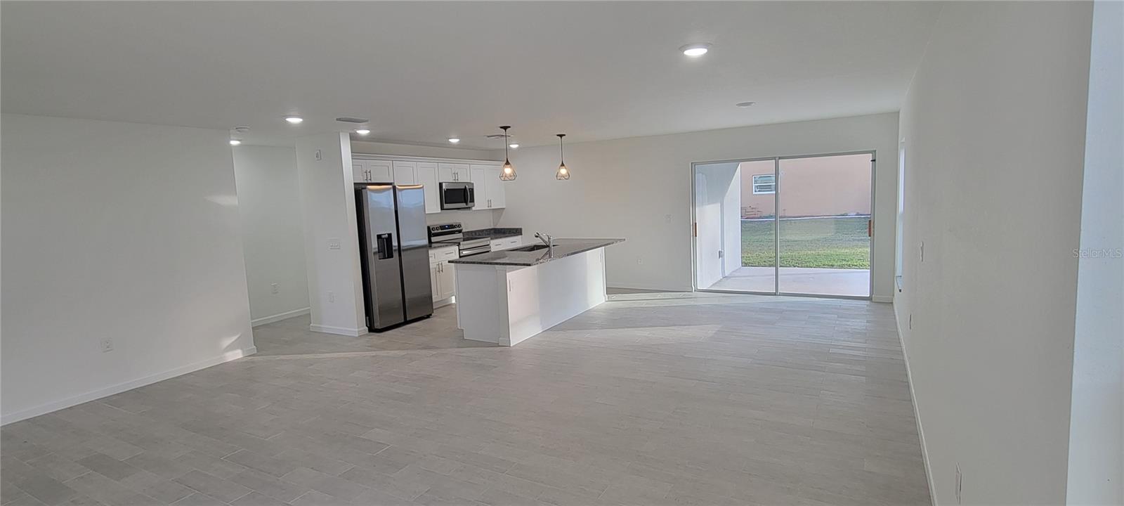 PORT CHARLOTTE SUB 09 - Residential Lease