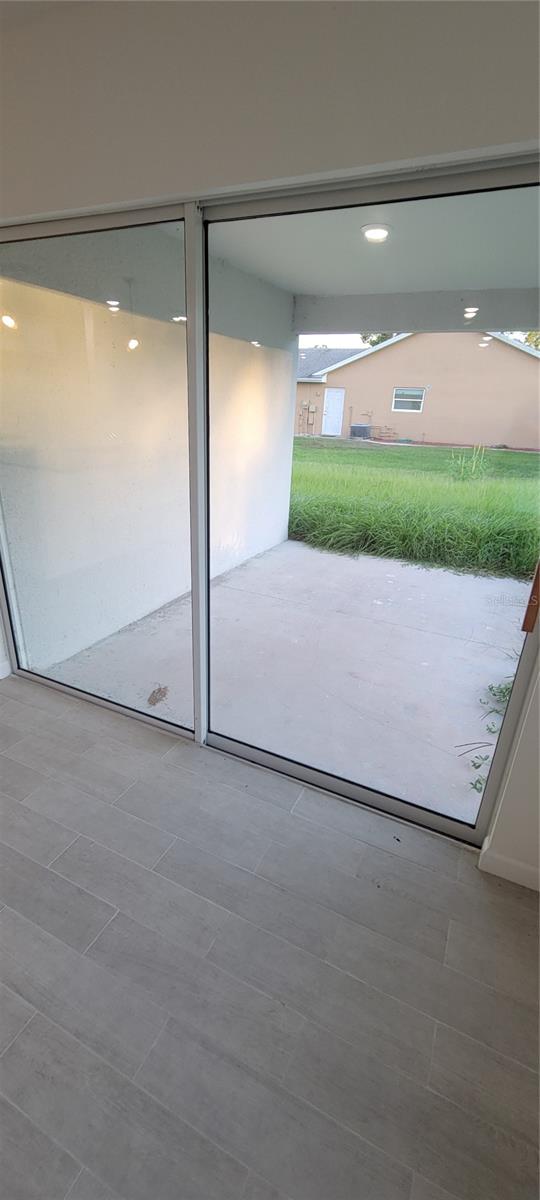 PORT CHARLOTTE SUB 09 - Residential Lease