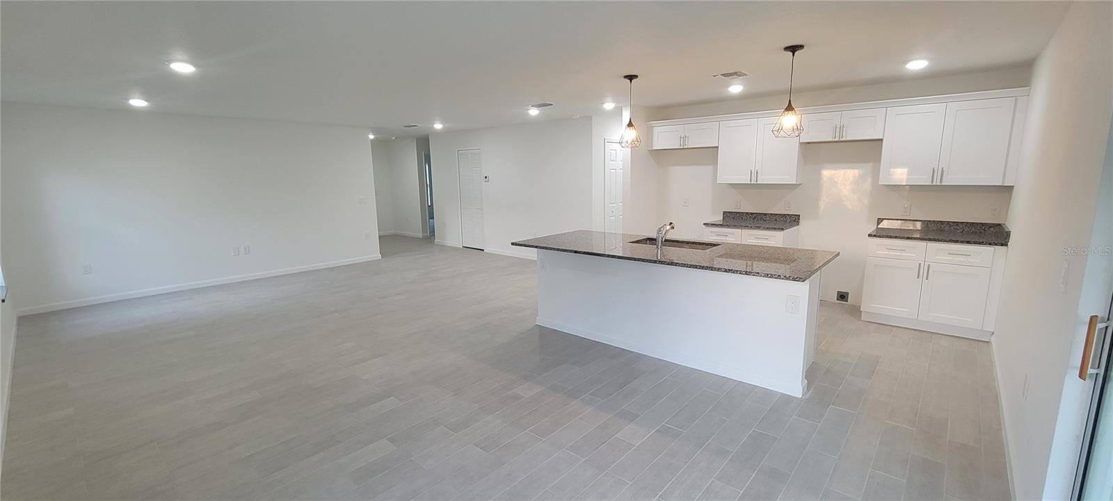 PORT CHARLOTTE SUB 09 - Residential Lease