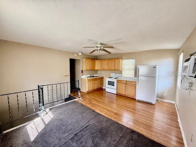 119 N ORANGE AVENUE 2B