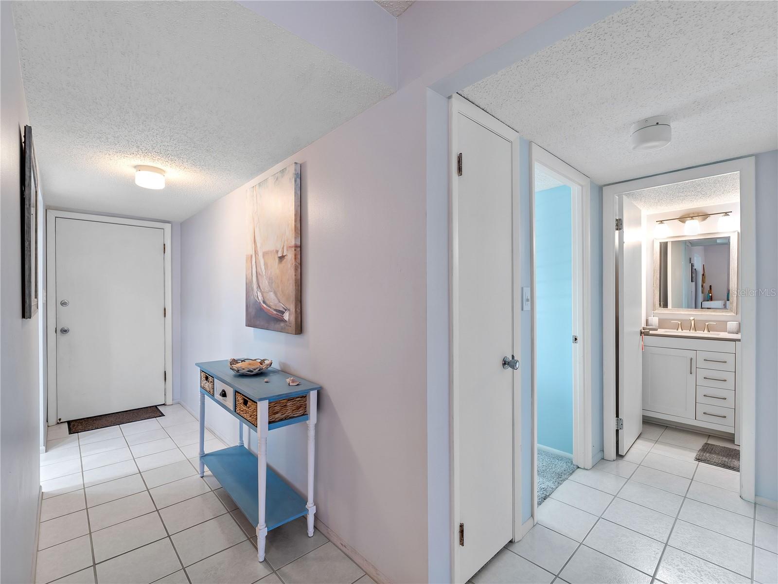 BAYSHORE ON THE LAKE APTS III SEC2 - Residential