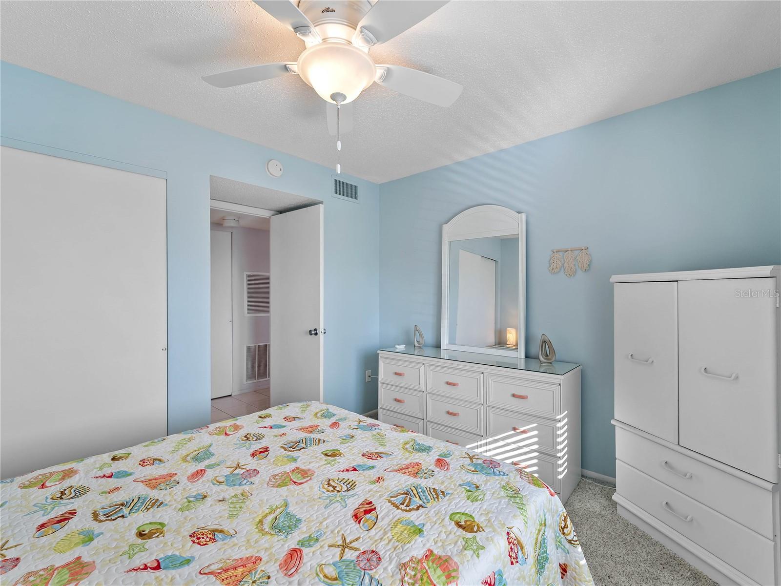 BAYSHORE ON THE LAKE APTS III SEC2 - Residential