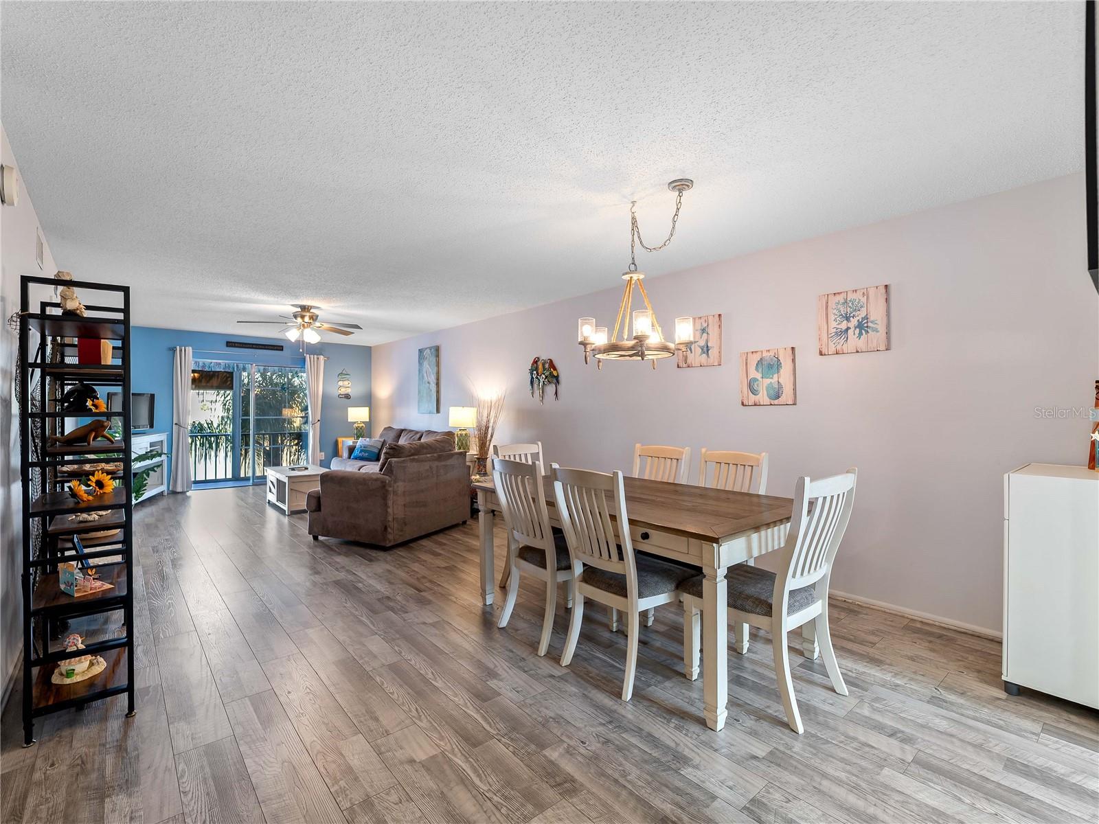 BAYSHORE ON THE LAKE APTS III SEC2 - Residential