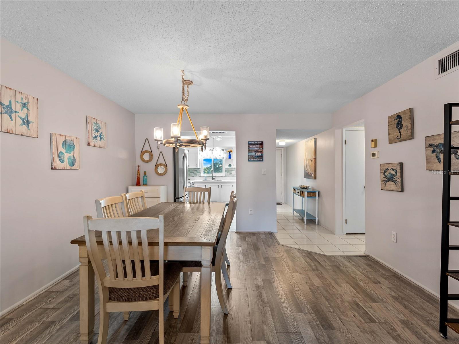 BAYSHORE ON THE LAKE APTS III SEC2 - Residential