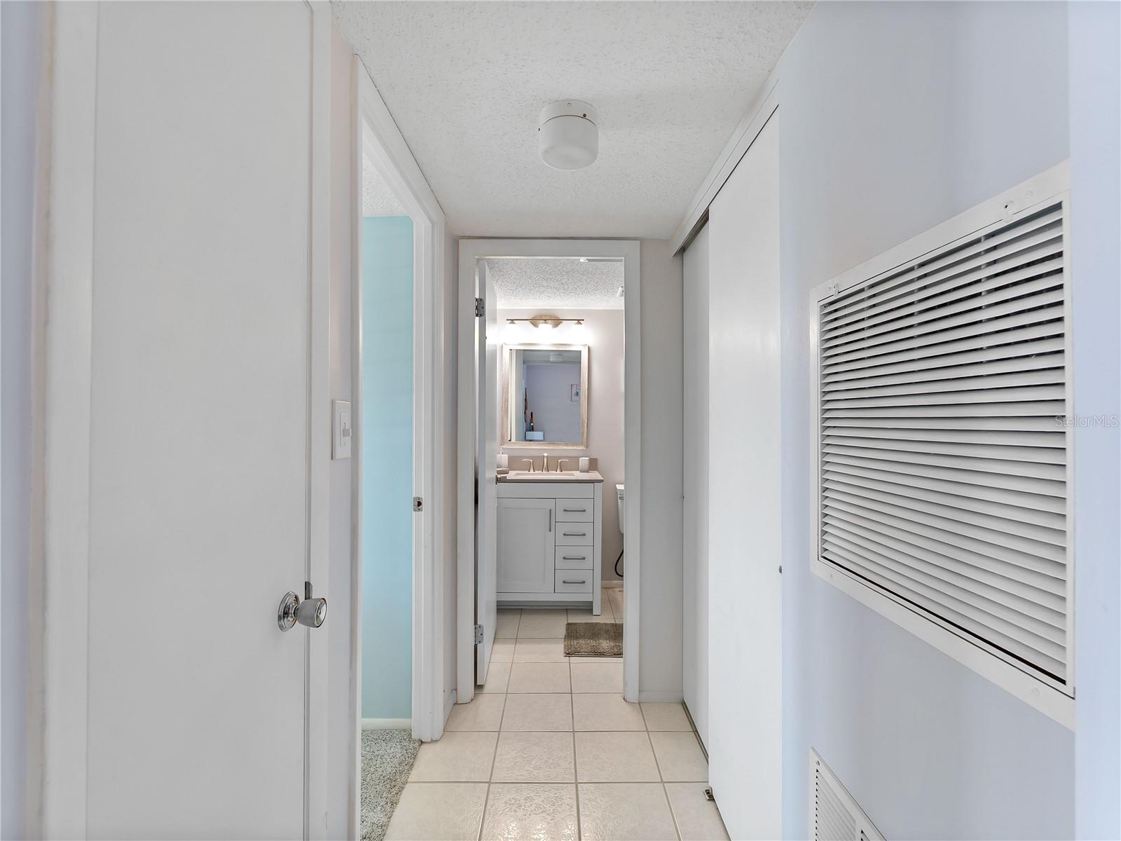 BAYSHORE ON THE LAKE APTS III SEC2 - Residential