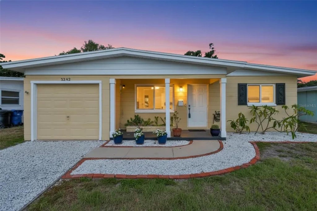 Photo of 3242 Kingston Street N, St Petersburg, FL 33713 (MLS # TB8523827)