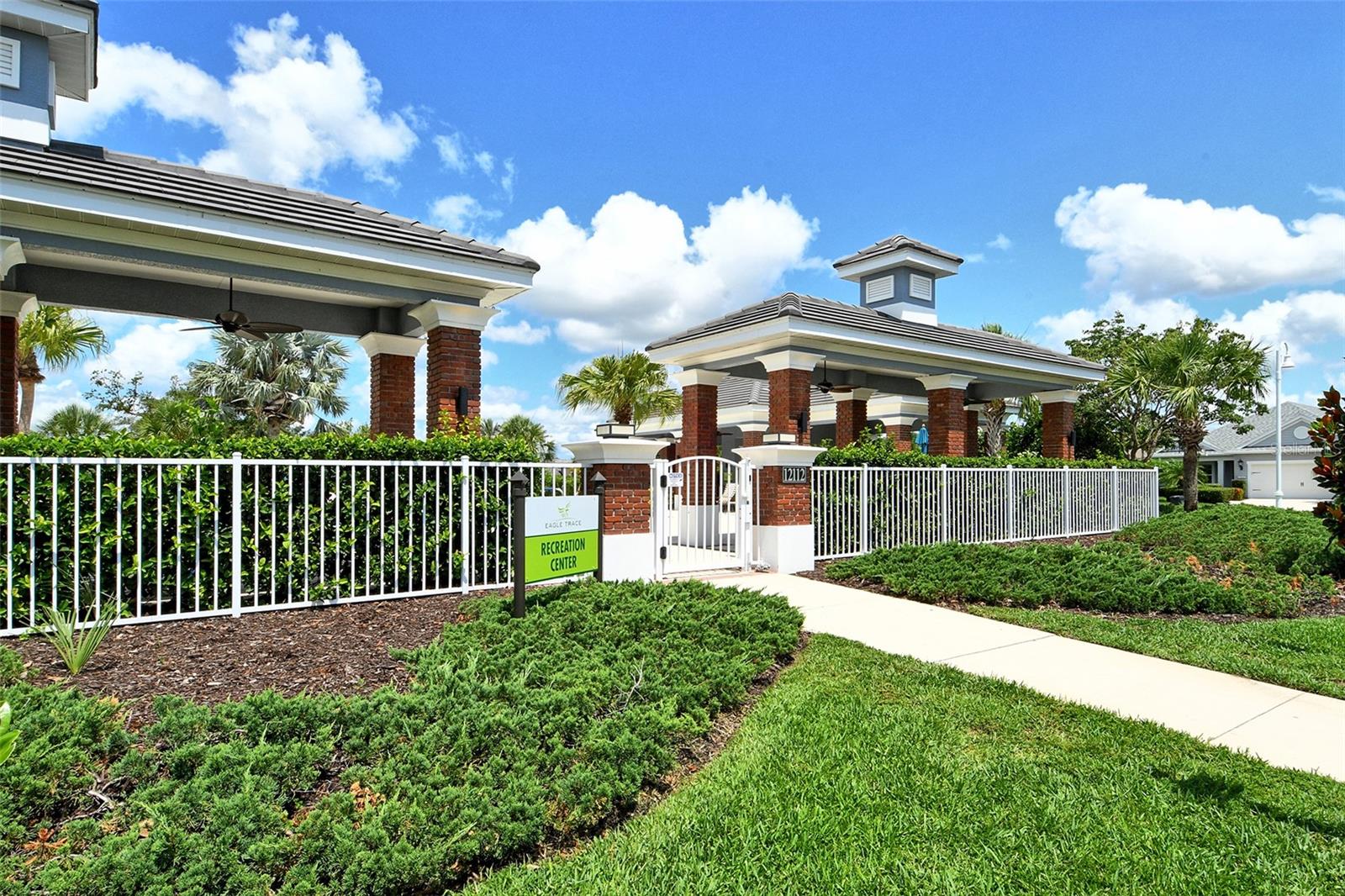 EAGLE TRACE - Residential