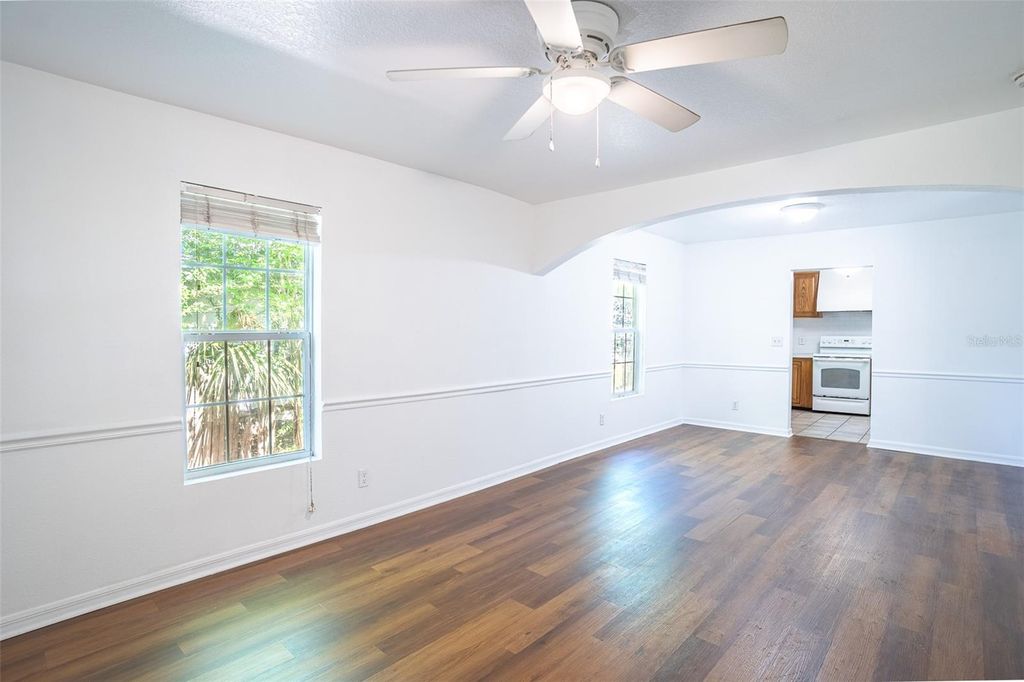 Photo of 308 W Dixie Street, Plant City, FL 33563 (MLS # L4961651)