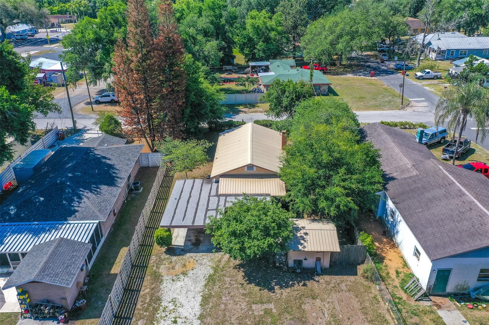 DIXIE GARDENS - Residential