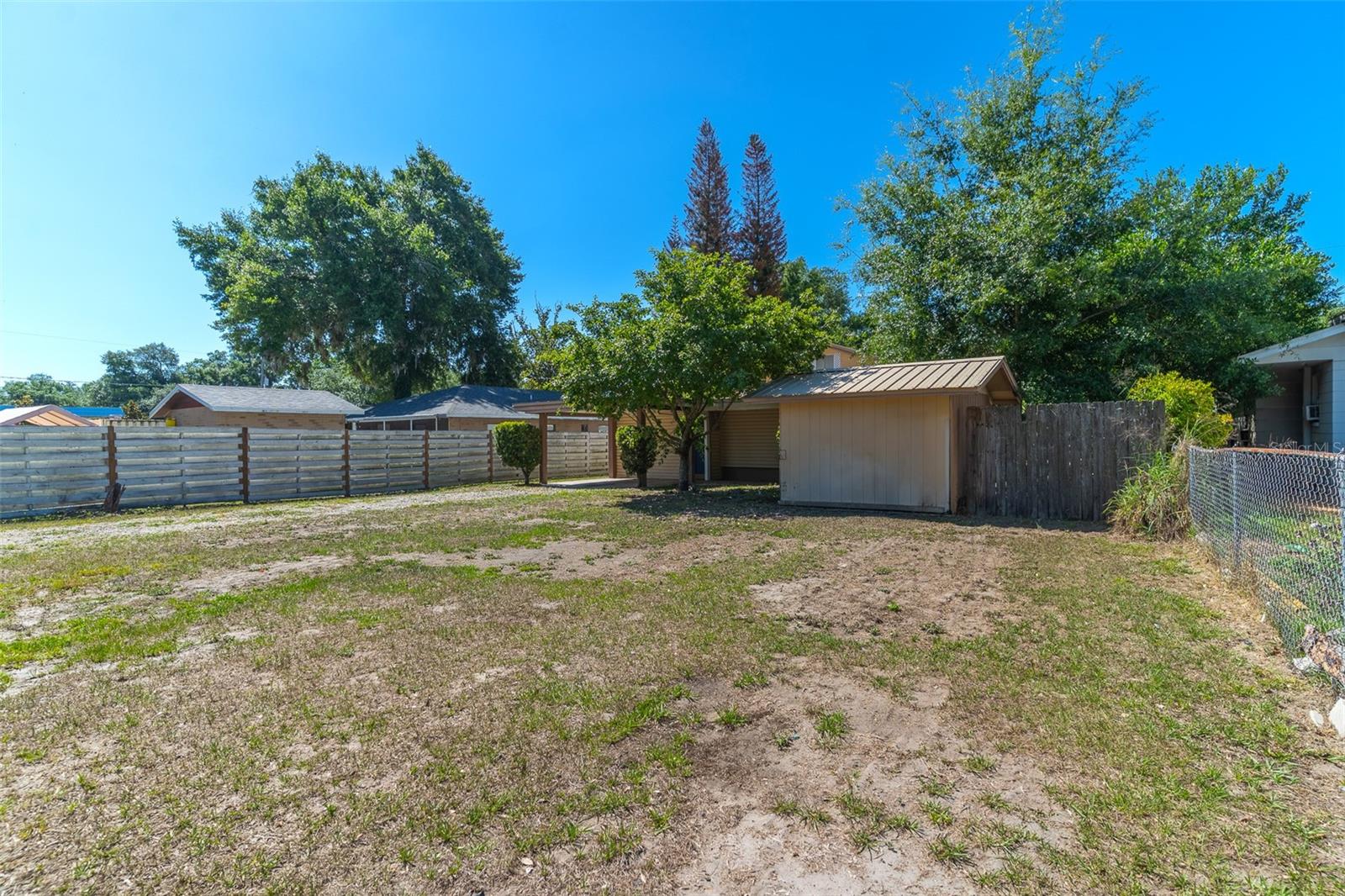 DIXIE GARDENS - Residential