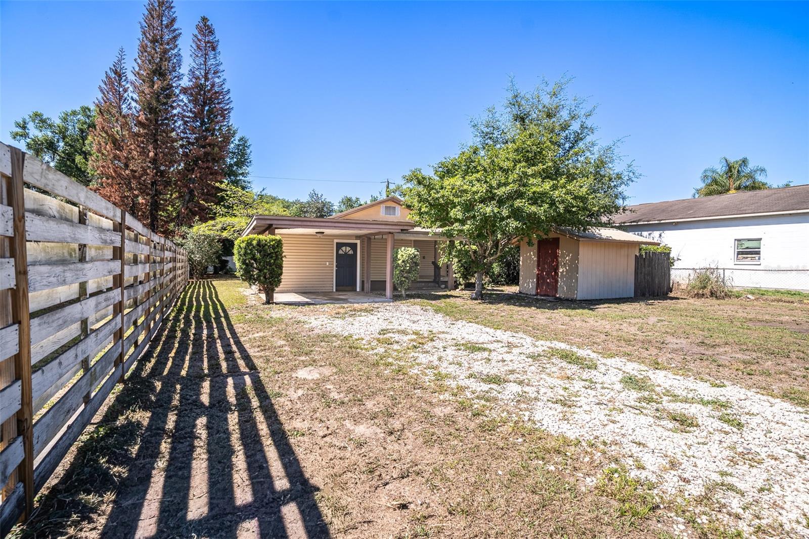 DIXIE GARDENS - Residential