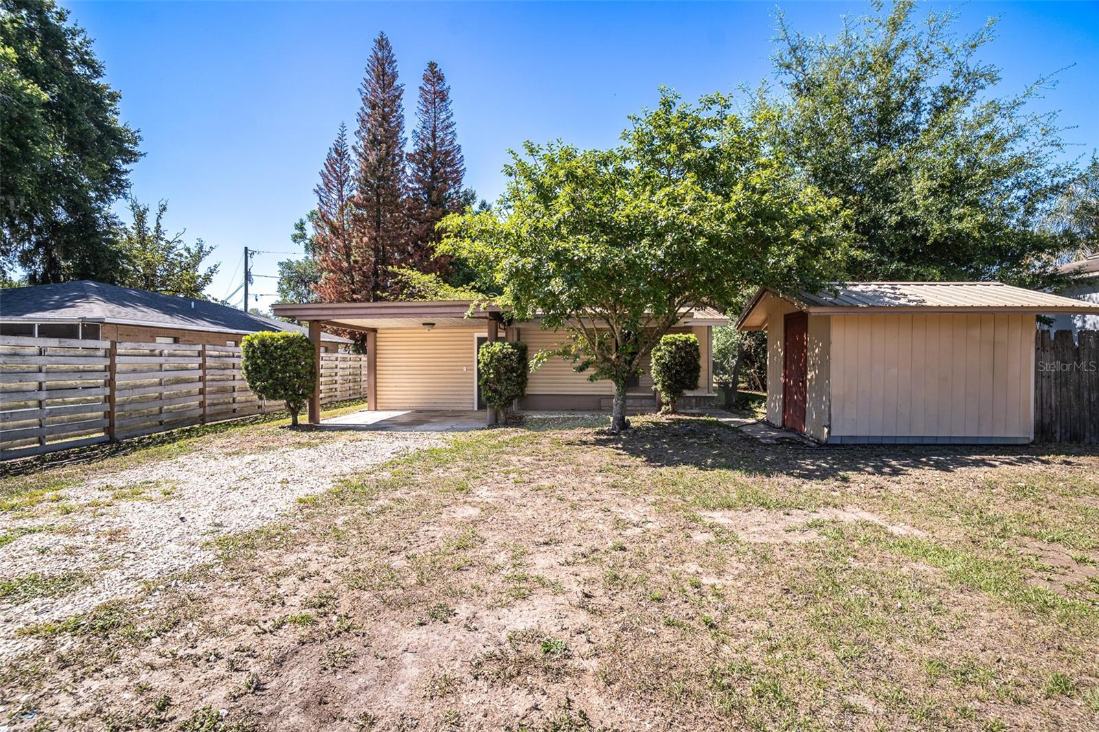 DIXIE GARDENS - Residential