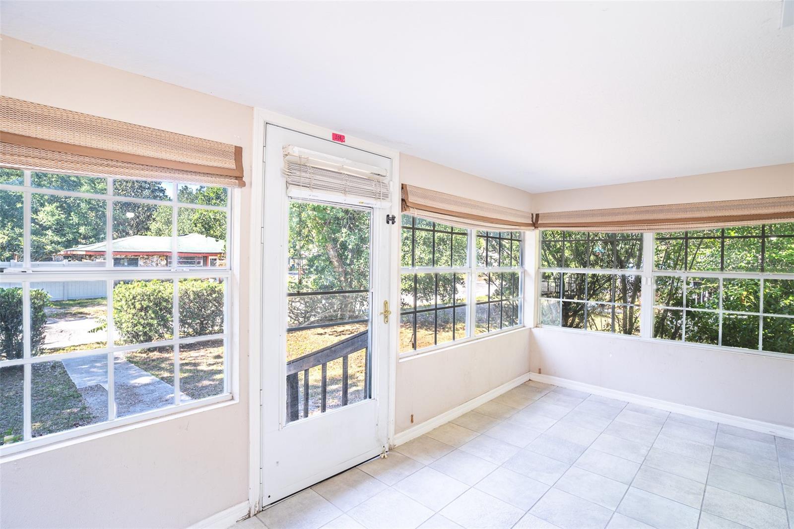 DIXIE GARDENS - Residential