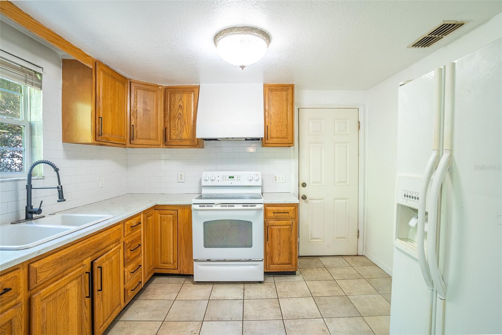 308 W DIXIE STREET