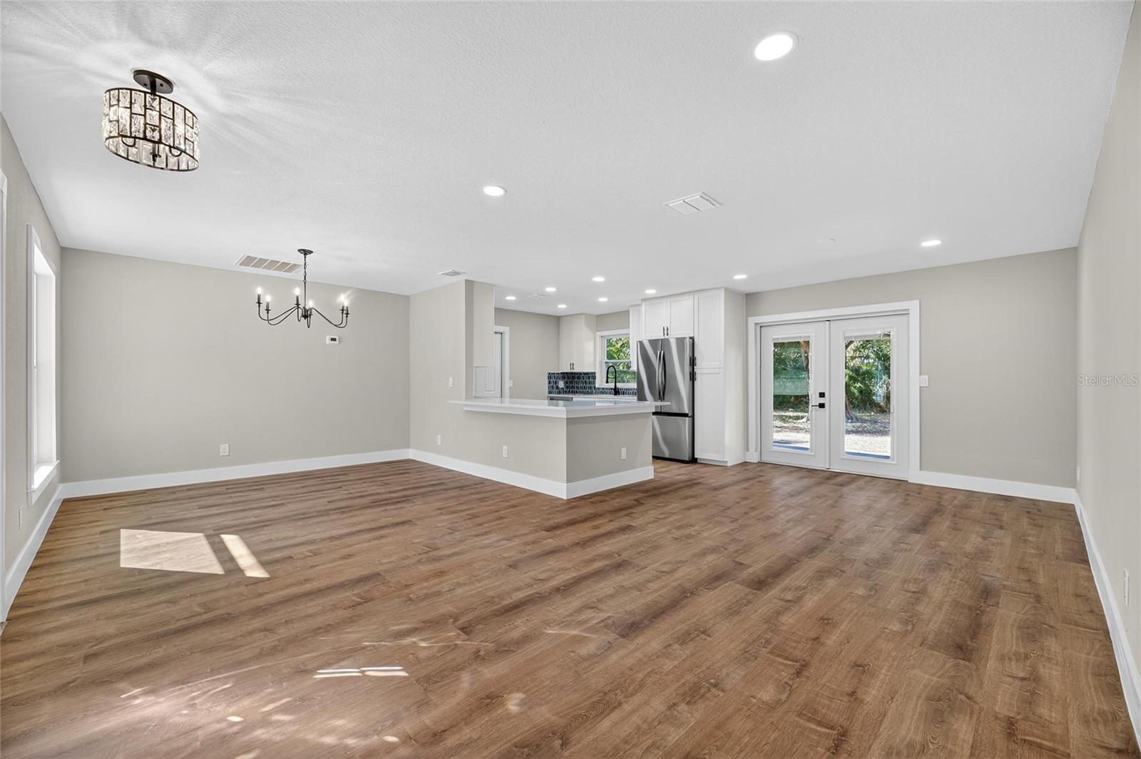 THE GROVES NORTH - Residential