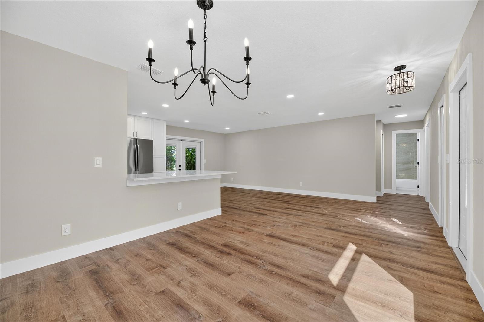 THE GROVES NORTH - Residential