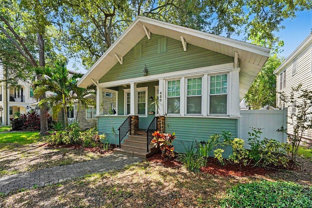 Photo of 450 13th Avenue N, St Petersburg, FL 33701 (MLS # O6428248)