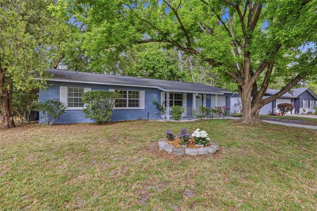 Photo of 4706 NW 28th Terrace, Gainesville, FL 32605 (MLS # GC538797)