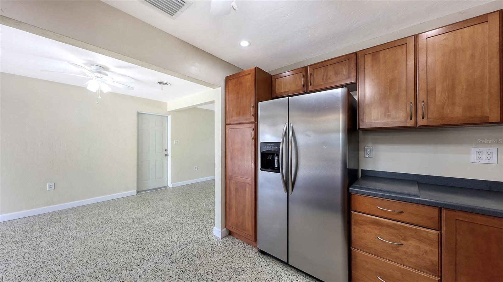 SOUTH GATE - Residential