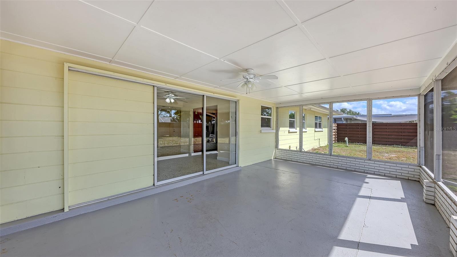 SOUTH GATE - Residential