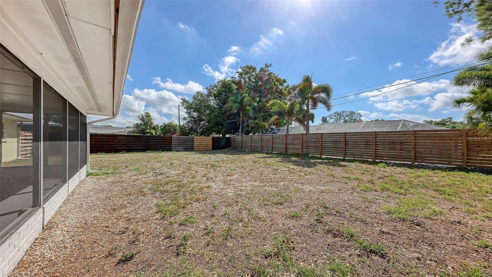 SOUTH GATE - Residential