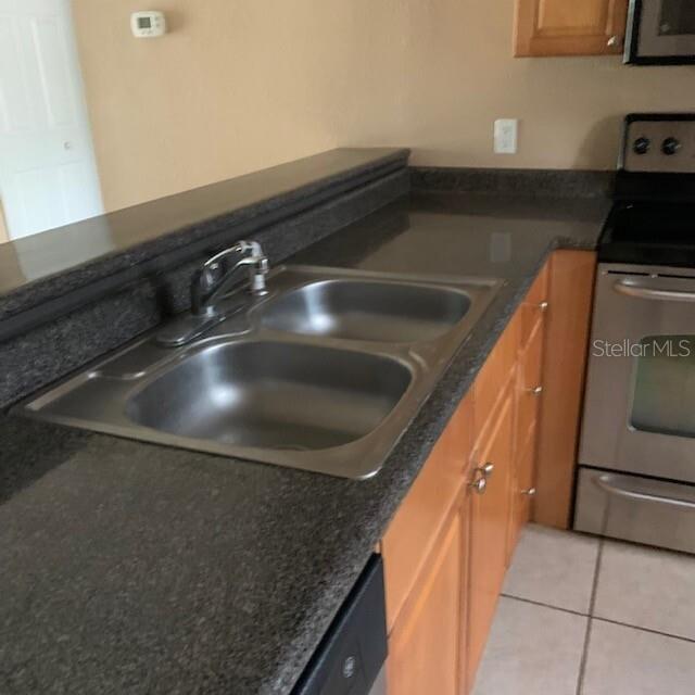 BELLA VISTA ON LAKE - Residential Lease