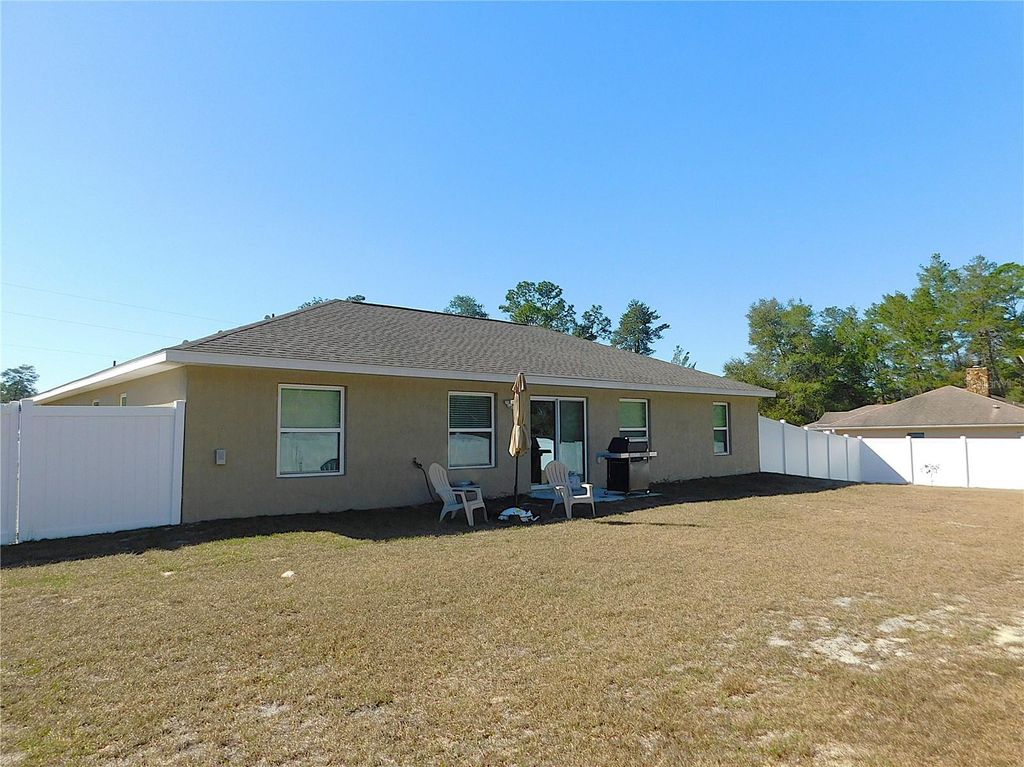 Photo of 17477 SW 36th Terrace, Ocala, FL 34473 (MLS # OM717754)