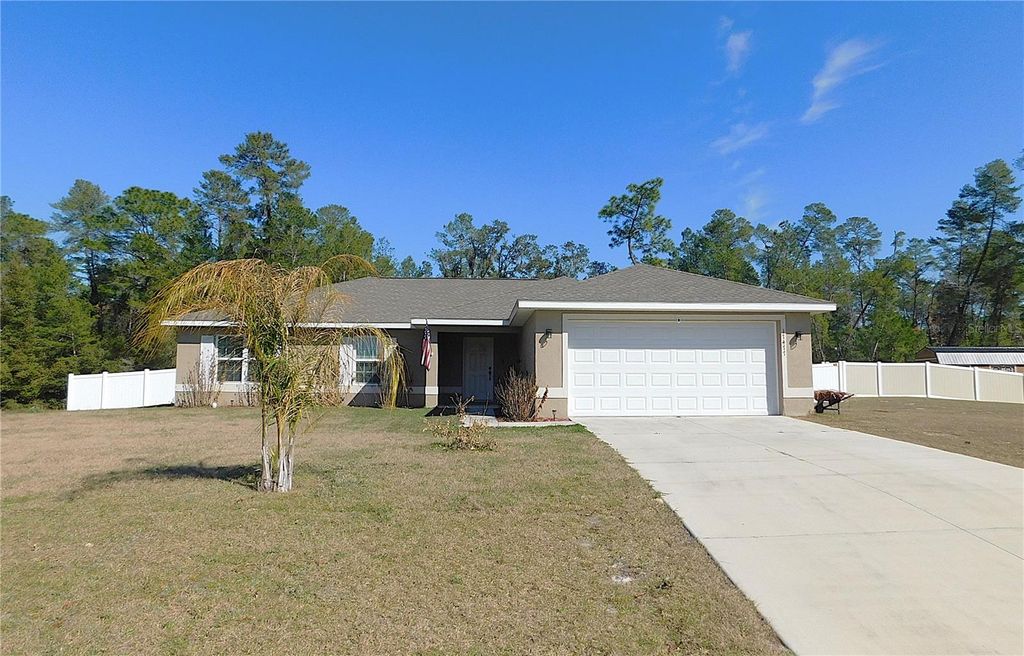 Photo of 17477 SW 36th Terrace, Ocala, FL 34473 (MLS # OM717754)