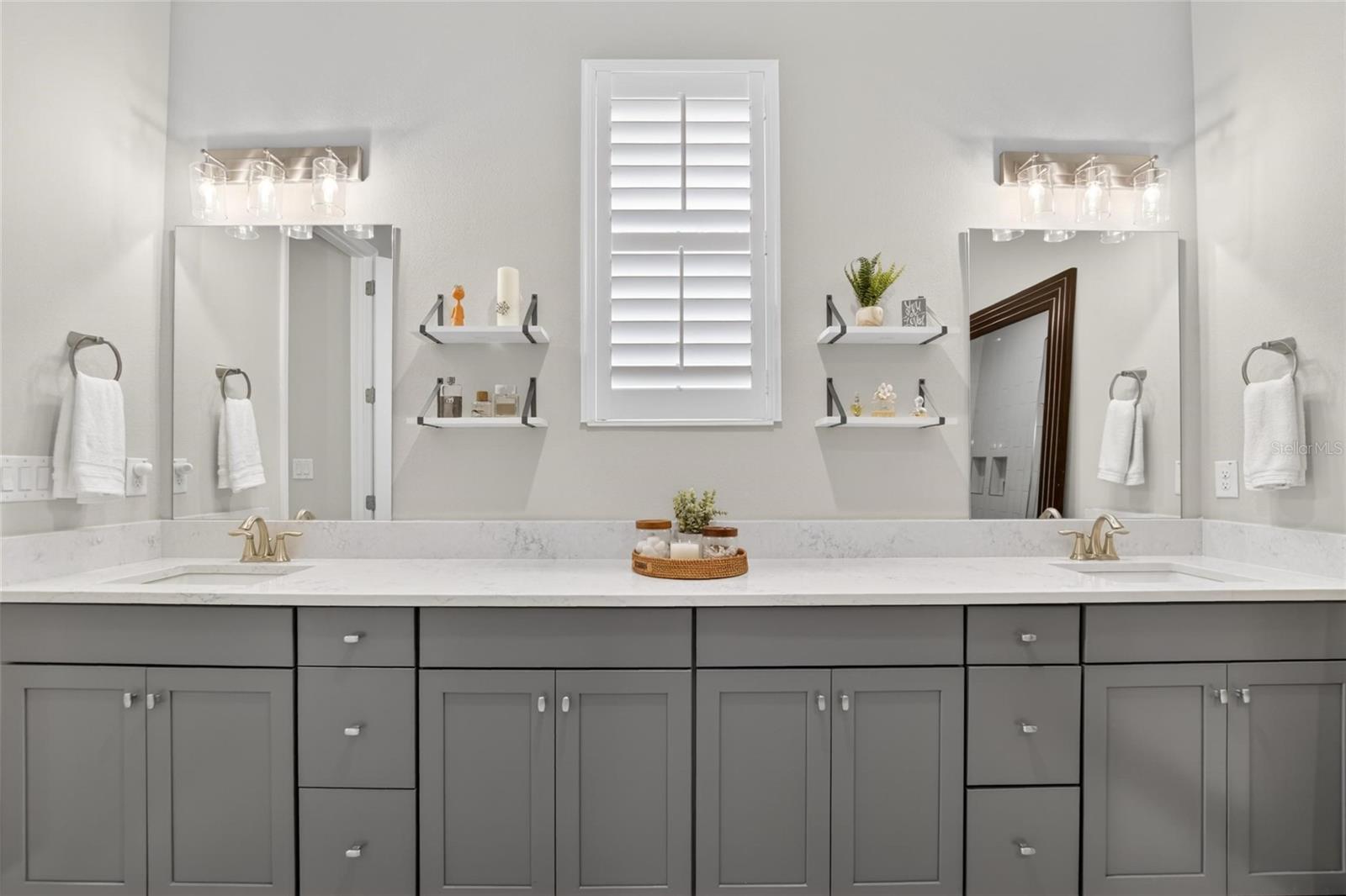 HAWKS FERN - Residential