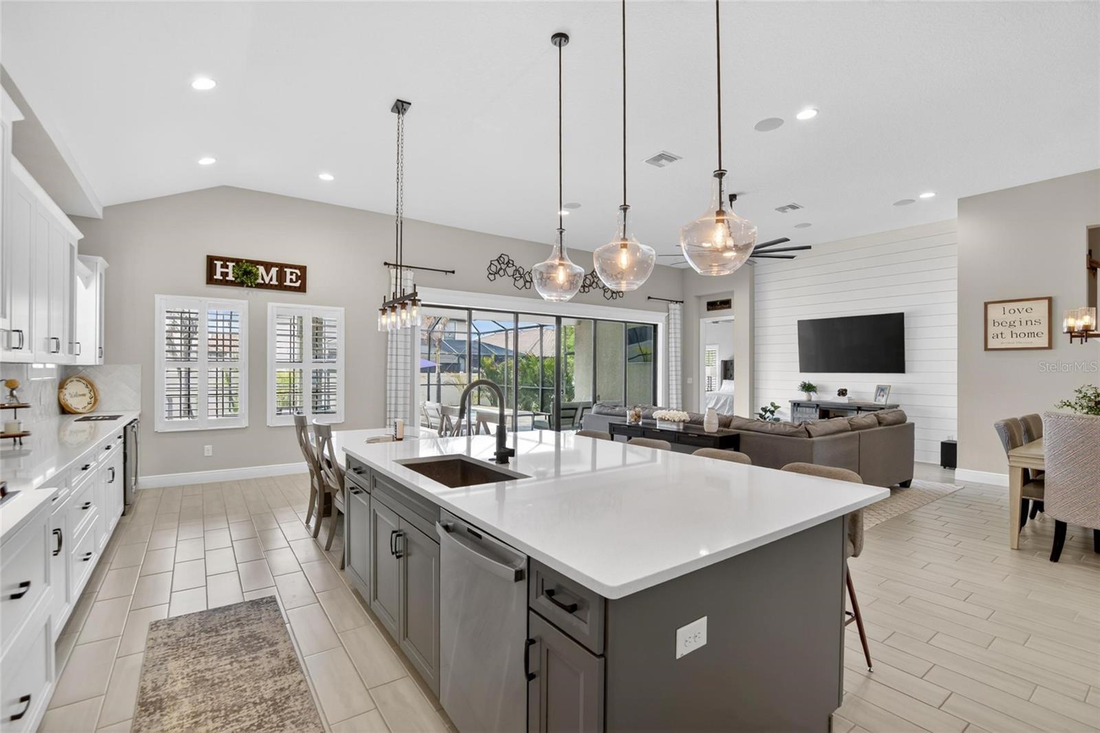 HAWKS FERN - Residential