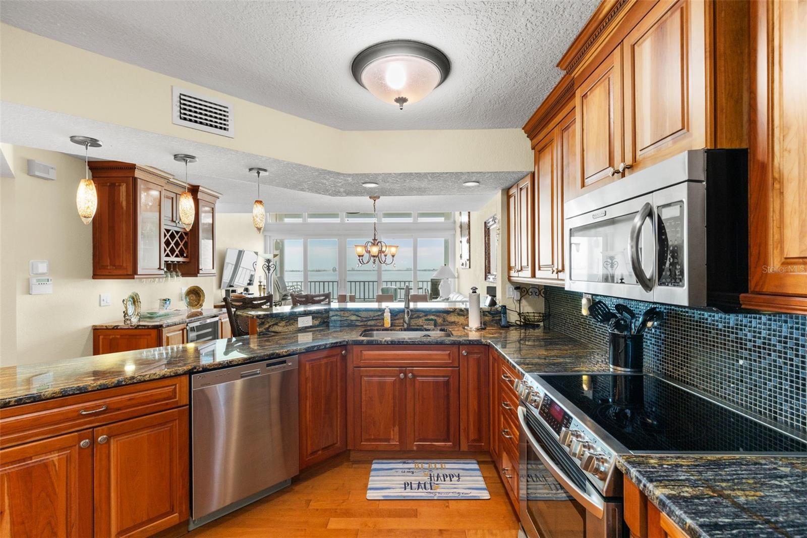 ISLA KEY CONDO - Residential Lease