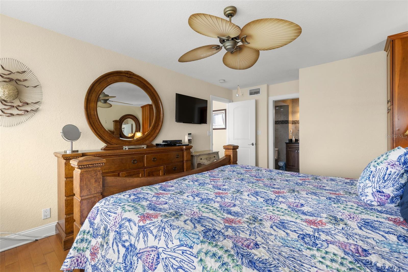 ISLA KEY CONDO - Residential Lease