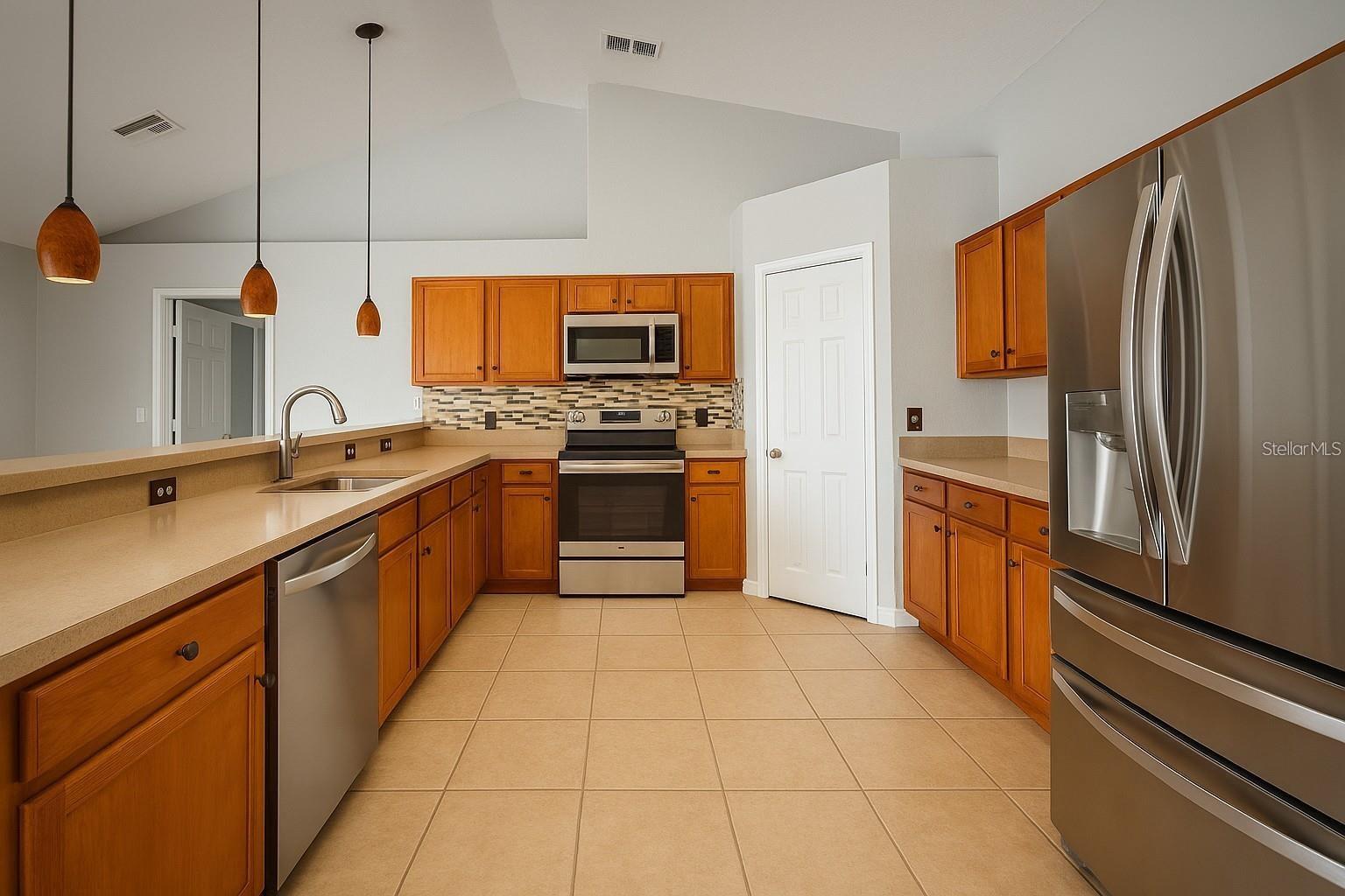 POINCIANA NBRHD 05 NORTH VILLAGE 03 - Residential Lease