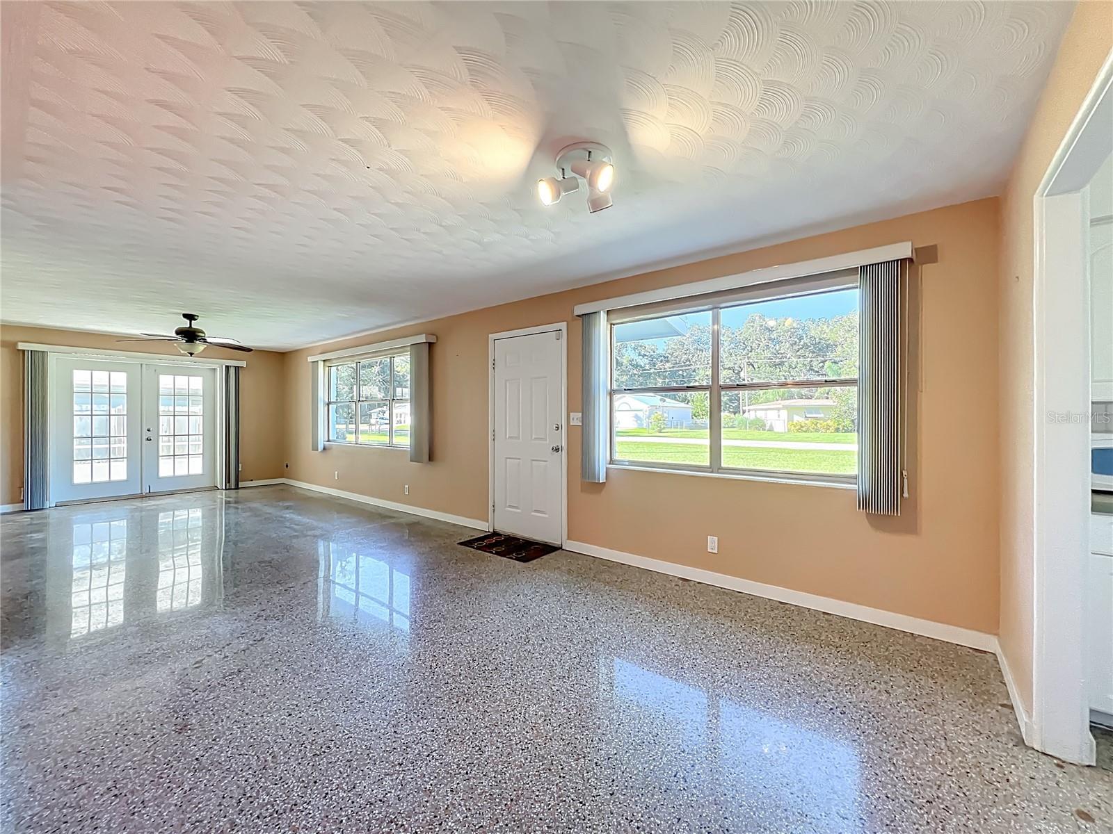 1401 ORANGE TREE DRIVE
