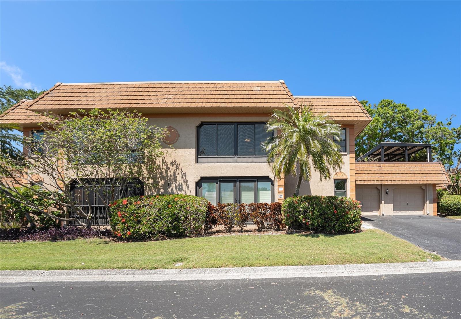 10216 SEMINOLE ISLAND DRIVE