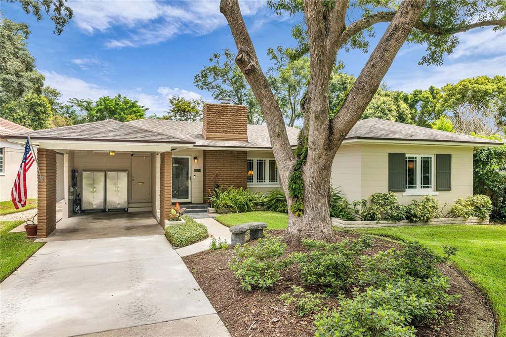 Photo of 1215 Delaney Park Drive, Orlando, FL 32806 (MLS # O6425159)