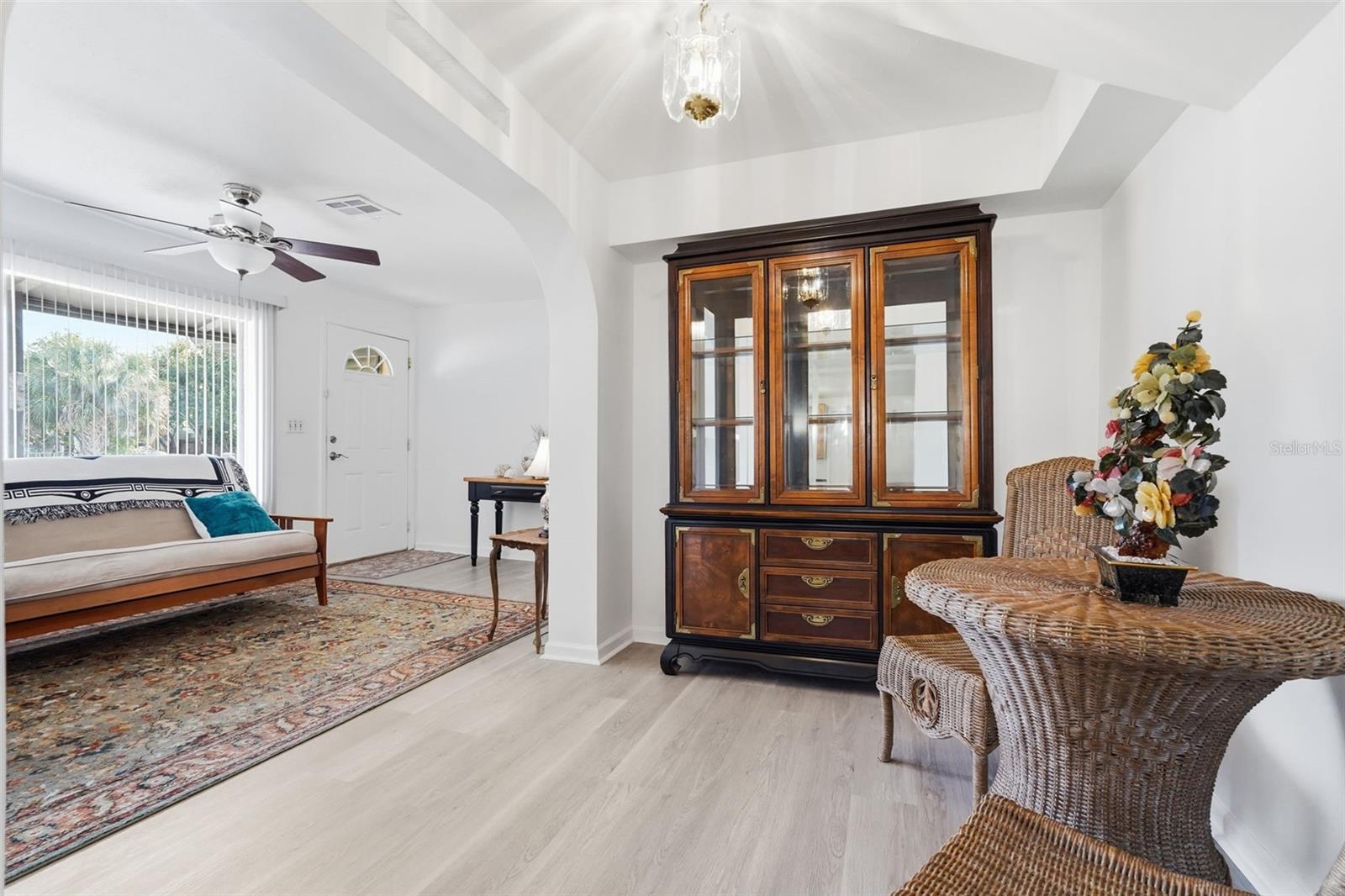 MA BY GLAD GARDENS - Residential