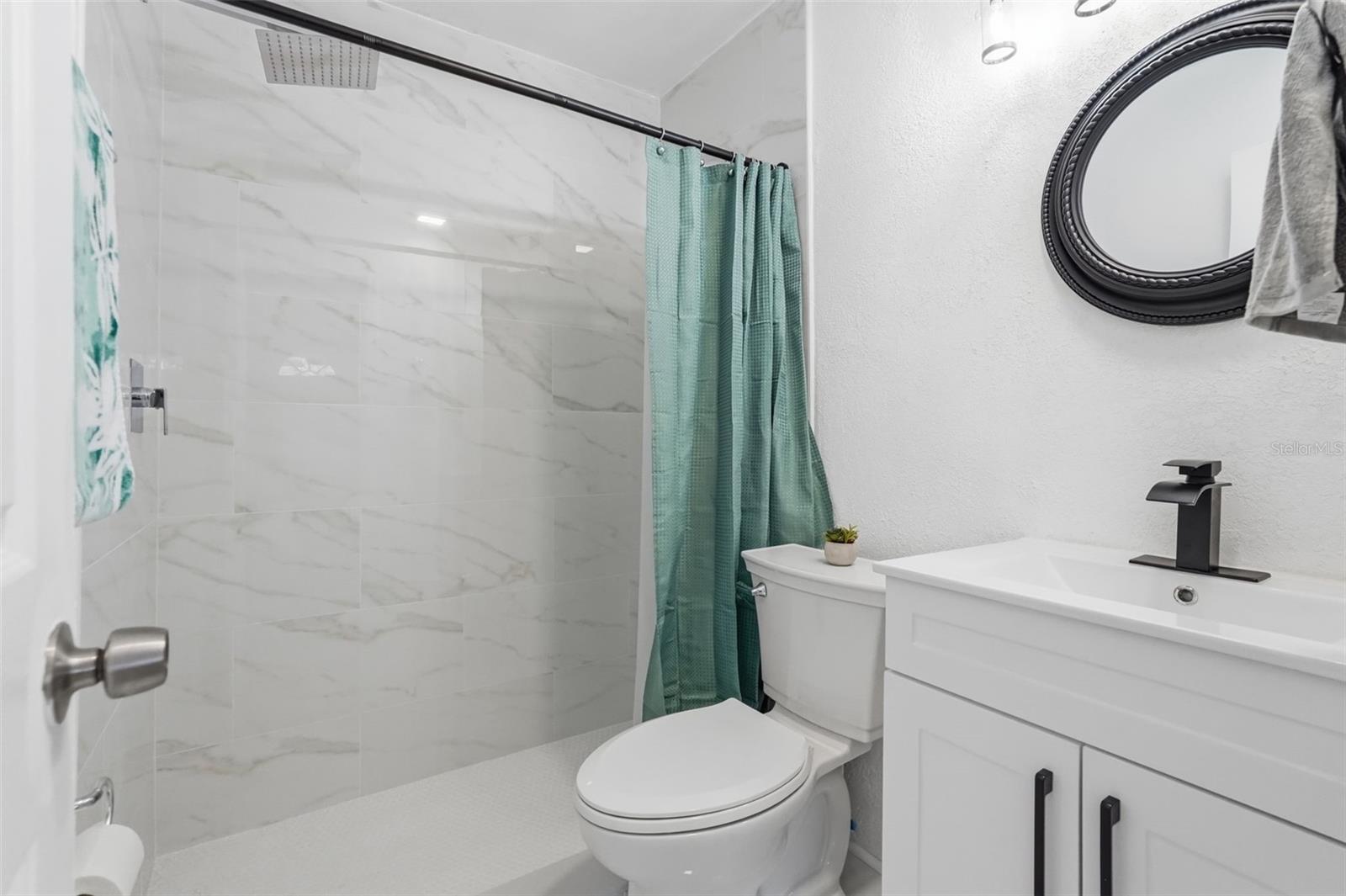 MA BY GLAD GARDENS - Residential