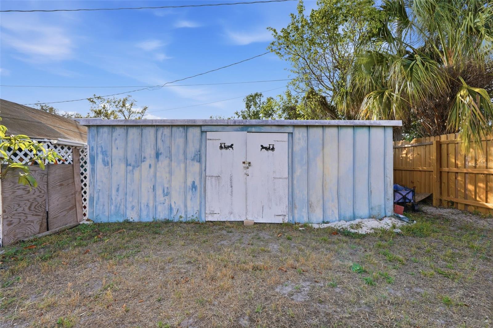 MA BY GLAD GARDENS - Residential