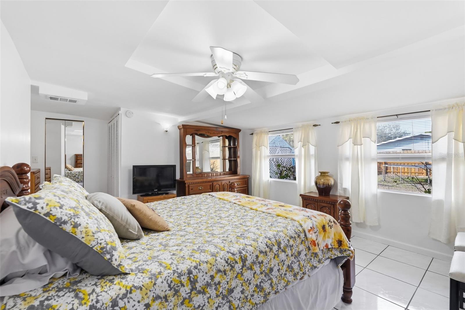 MA BY GLAD GARDENS - Residential