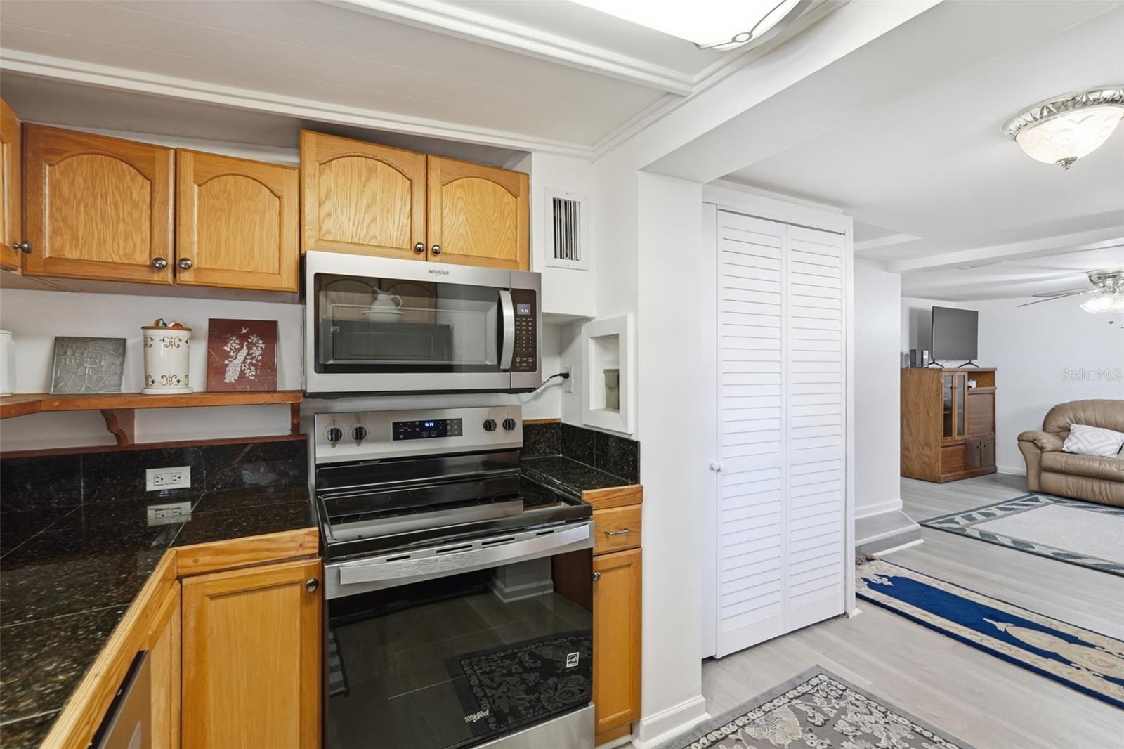 MA BY GLAD GARDENS - Residential