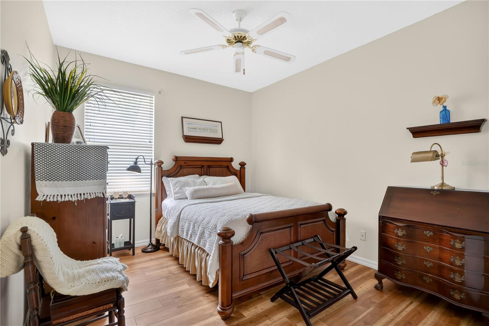 WINDSOR PLACE PH 01 - Residential
