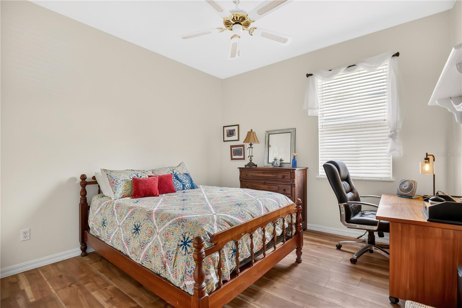 WINDSOR PLACE PH 01 - Residential
