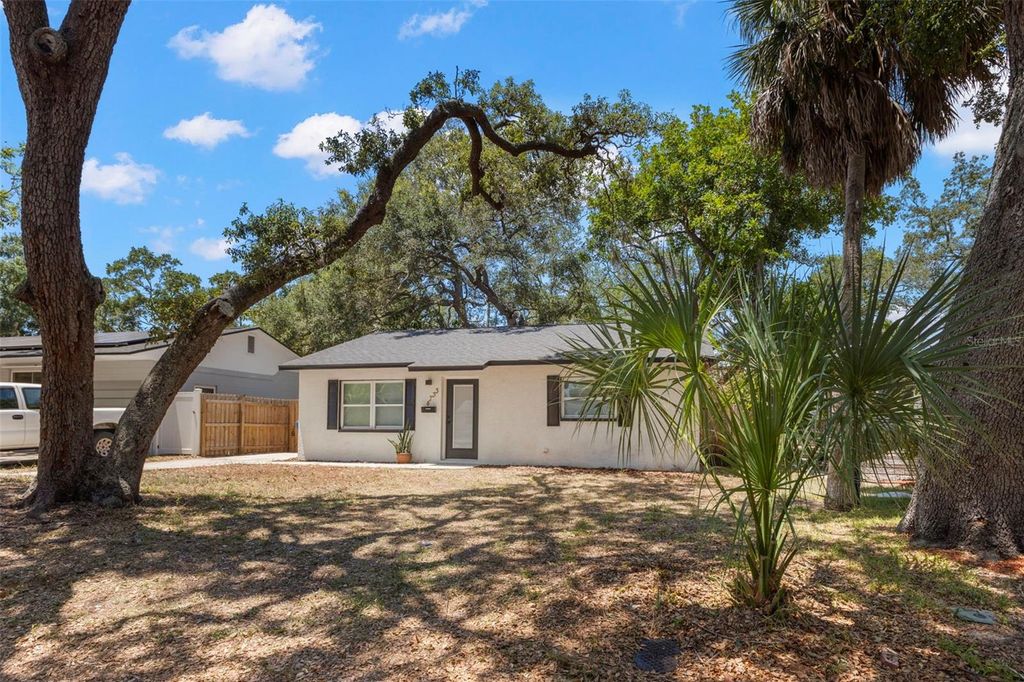 Photo of 4733 25th Avenue S, St Petersburg, FL 33711 (MLS # TB8523469)