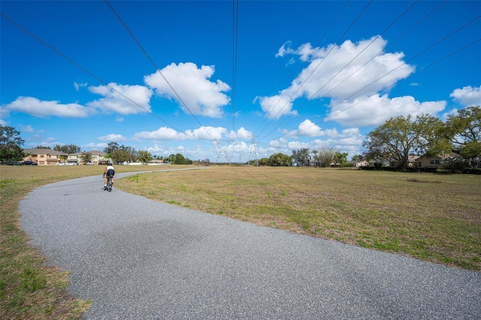 THOUSAND OAKS EAST PH V - Residential