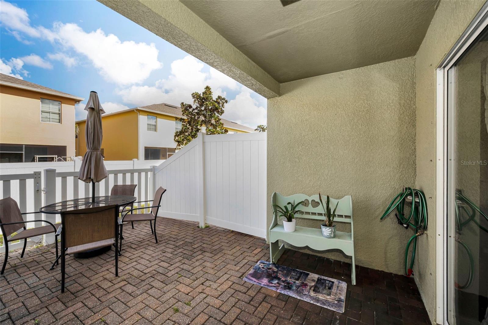 THOUSAND OAKS EAST PH V - Residential