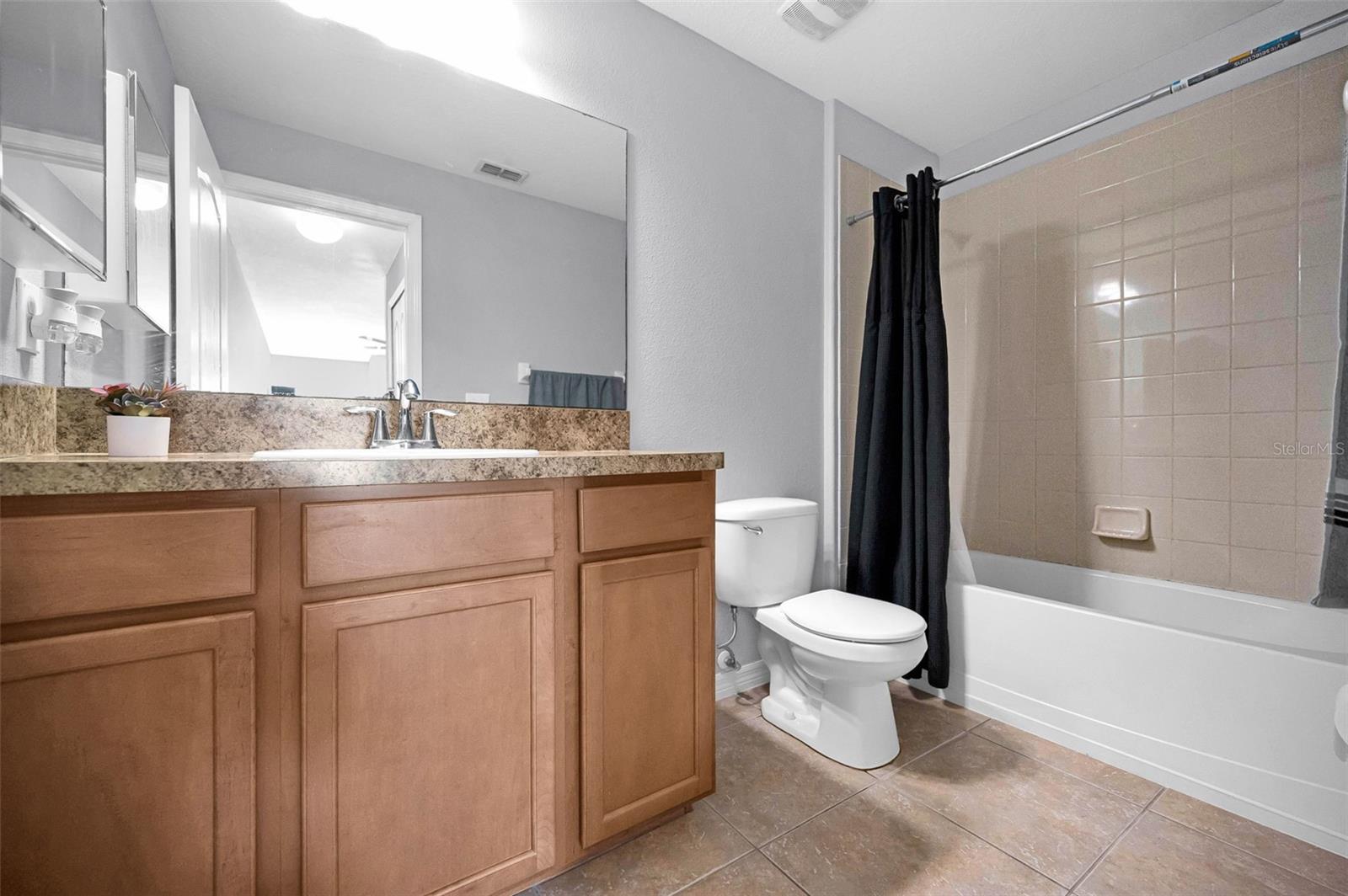 THOUSAND OAKS EAST PH V - Residential