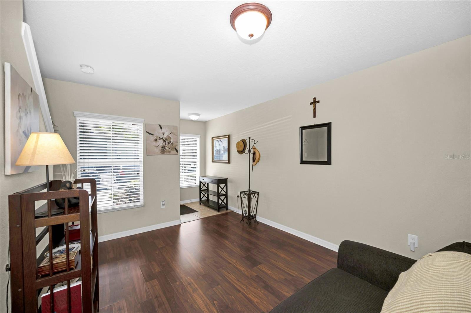 THOUSAND OAKS EAST PH V - Residential